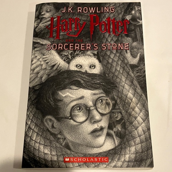 Scholastic Harry Potter Book Collection - 1,2,4,5 - Picture 3 of 11